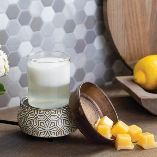 2-in-1 Bronze Geometric Warmer